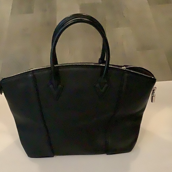 Louis Vuitton Black Leather LOCKIT PM Bag Brand New Stunning Callout Zipper Pull - Picture 16 of 16